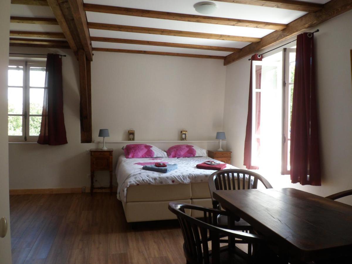 Le Pont Du Roy Bed and Breakfast Besse-et-Saint-Anastaise Eksteriør billede